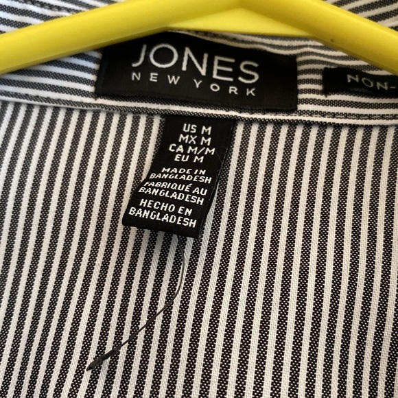Jones New York blouse - Picture 6 of 6